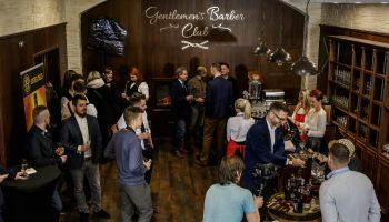 Vyhlášení vítězů z řad mužů milujících luxusní pánské holičství přineslo výhru v podobě Harley Davidson