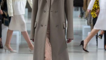 Uvolněný styl kolekce Nina Ricci F/W 15-16