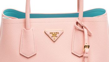 Kabelky PRADA Double Bag v nových letních odstínech