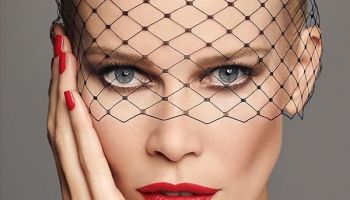Připravovaná kosmetika Claudie Schiffer má promo fotky
