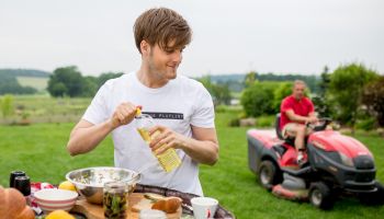Nedělní oběd? Co třeba houbový závin podle Martina Škody?