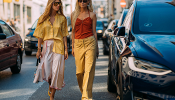 Street stylu v Kodani dominuje žlutá s oranžovou