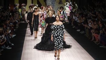 Dolce &amp; Gabbana oděné do brokátu s Monicou Beluci, Carlou Bruni a Isabellou Rosellini