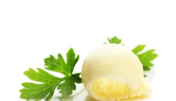 Číhá ve ztužených tucích a margarínech zdravotní nebezpečí?