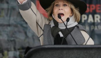 Americká herečka Jane Fonda byla zatčena za protest na ochranu klimatu