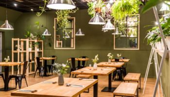 Asijská restaurace Chilli &amp; Lime: Rozkvetlá zahrada plná lahodných chutí