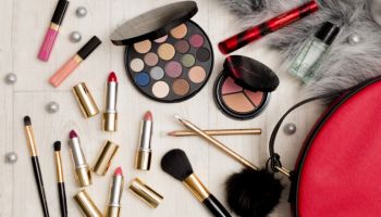 Obří dárková kazeta World Of Color od Elizabeth Arden vám vyrazí dech!