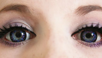 Jsou barevné kontaktní čočky stále trendem, nebo jsou už passé?
