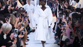 Pier Paolo Piccioli předvedl čistou couture práci