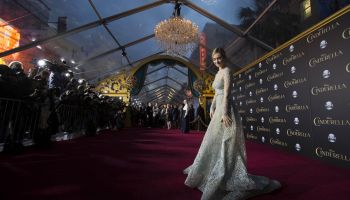 Na premiérách filmu Popelka podruhé