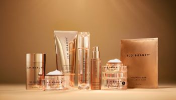 Zpěvačka Jennifer Lopez představila svou novou kosmetickou řadu JLO Beauty