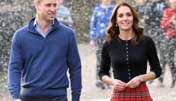 Kate Middleton dokazuje, že je stylovou ikonou i při cestování