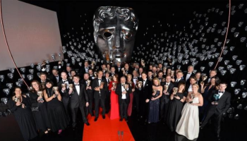 Přehlídka modelů na udílení cen BAFTA 2015