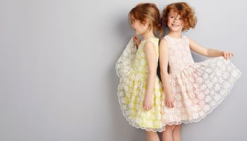 Vybavte děti na letní zážitky stylovými kousky z nové kolekce M&amp;S