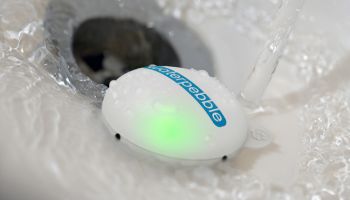 S Water Pebble ani kapka vody nazmar