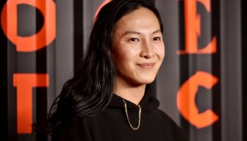 Návrhář Alexander Wang čelí obvinění ze sexuálního obtěžování