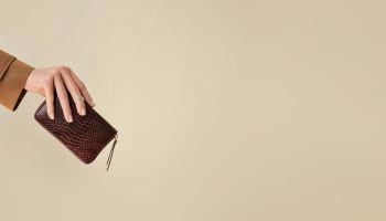 Dámské peněženky – jaký materiál vybrat?