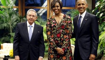 Michelle Obama a pár módních návrhářů na Kubě