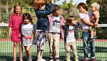 Dětská kolekce Tommy Hilfiger plná letního dobrodružství