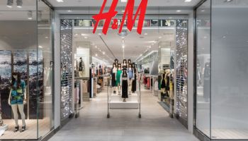 H&amp;M se nepovedlo prodat oblečení v hodnotě necelých 90 miliard korun
