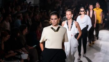 Síla ženské osobnosti v podání Proenza Schouler