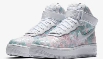 Nike vyrobil tenisky inspirované popelčinými střevíčky
