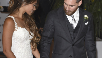 Lionel Messi se oženil v obleku Giorgio Armani