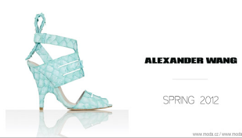 Alexander Wang představil pro letošní jaro sandály s trychtýřovým podpatkem
