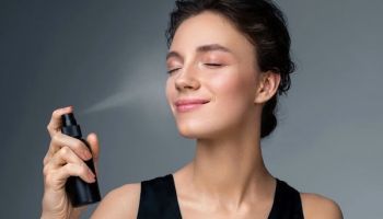 Fixační sprej: vychytávka, která udrží váš make-up na správném místě