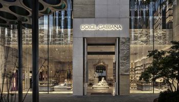 Obchod Dolce&amp;Gabbana v Miami na sebe bere podobu operního domu
