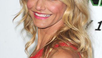 Cameron Diaz navrhuje pro Pour La Victoire