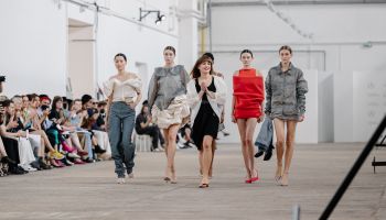 Manifest mladých návrhářů z UMPRUM na Mercedes-Benz Prague Fashion Week