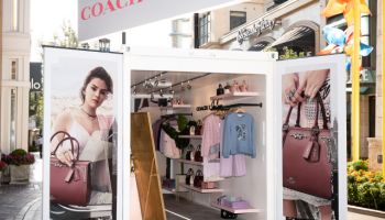 Selena Gomez představuje svůj nový Pop-up store