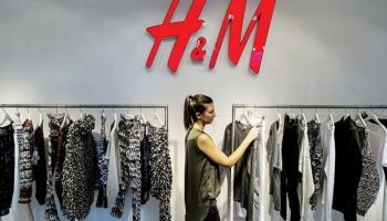 Stížnost zákaznice na Facebooku dohnala H&amp;M k zvětšování velikostí