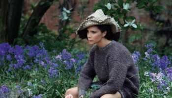 Victoria Beckham ve Vogue ztělesní dámu z panství