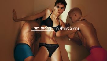 Kendall Jenner nás umí nažhavit