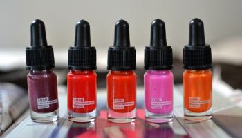 Testovali jsme dlouhotrvající rtěnky Lush - jak obstály?