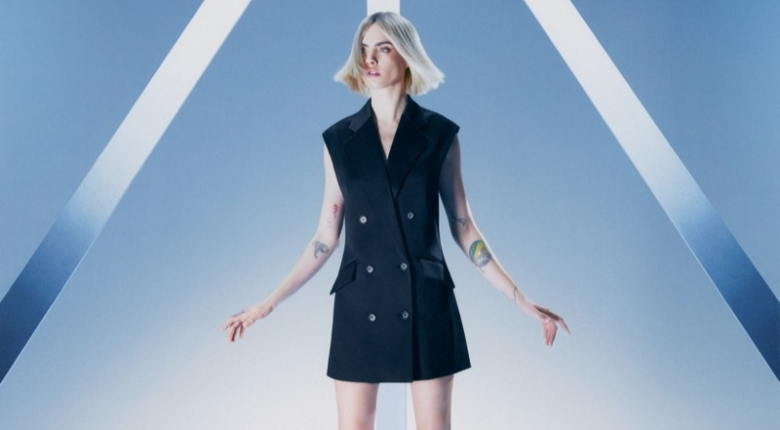 Hodnoty, které sdíleli Cara Delevingne a Karl Lagerfeld, odráží kolekce CARA LOVES KARL