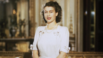 Jak královna Alžběta II. definovala svůj vlastní módní odkaz