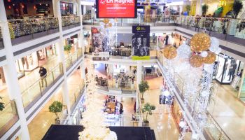Na vánoční nákupy do obchodního centra Atrium Flora