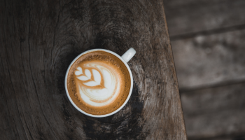 Rohlík představuje vlastní značku kávy s kompostovatelnými kávovými kapslemi