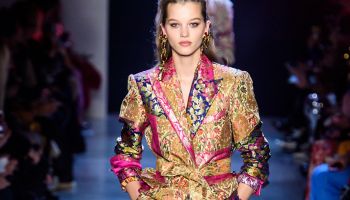 Prabal Gurung vzal diváky v nové kolekci na spirituální dobrodružství