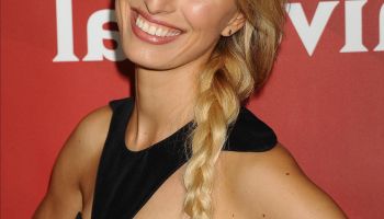 Karolina Kurková čeká miminko