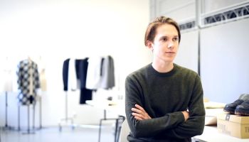 Adam Kost na MBPFW 2019 představil dokonalý střih a vzorované materiály