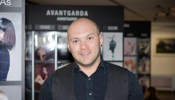 Španělskému vlasovému stylistovi chybí v soutěži Kadeřník roku svatební účesy