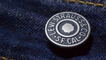 Coronavirus zapříčinil uzavření některých poboček značky Levi's v Číně 