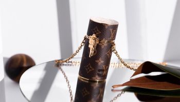 Nová kabelka od Louis Vuitton je pouze na rtěnku