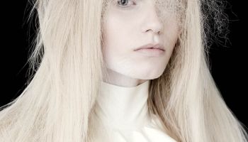 Abbey Lee pro FLAUNT