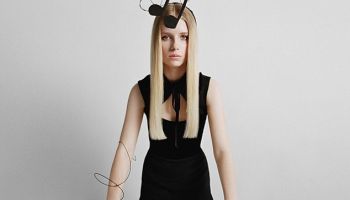 Lottie Moss ve své první kampani