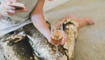 PARTY OUTFITY 2015- to jsou třpytky, tylové sukně, ale i kalhoty!